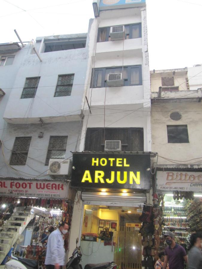 Hotel Arjun New Delhi Buitenkant foto