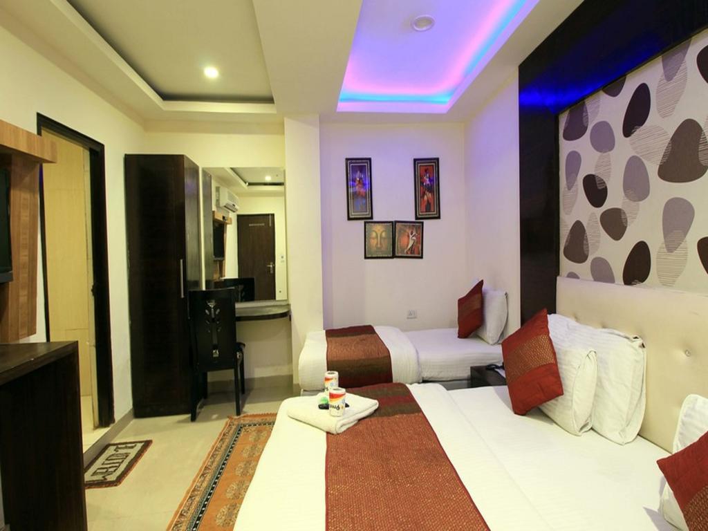 Hotel Arjun New Delhi Buitenkant foto